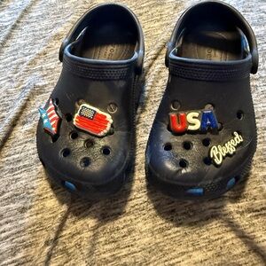 CROCS Navy Kids Water Shoes with USA Charms